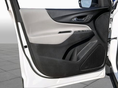 Certified 2024 Chevrolet Equinox LS w/ Driver Confidence II Package FWD image 21