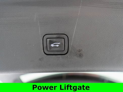 Used 2024 Buick Enclave Premium image 30