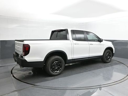 Used 2025 Honda Ridgeline TrailSport+ image 15