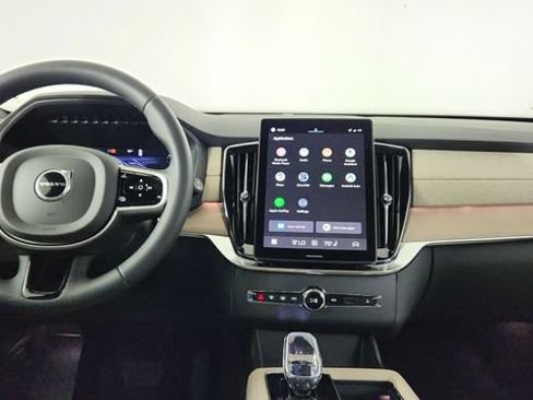 Certified 2026 Volvo XC90 B6 Plus w/ Protection Package Premier AWD/4WD image 27