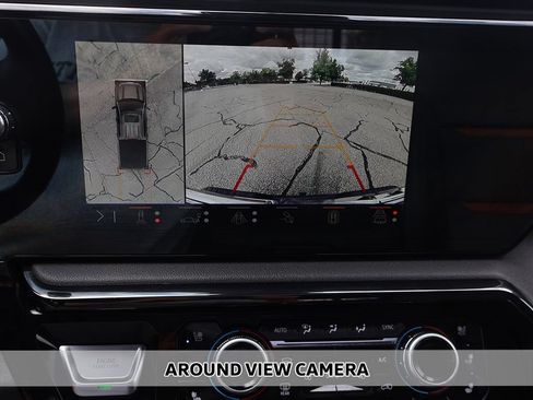 Used 2024 GMC Sierra 1500 AT4 w/ Technology Package AWD/4WD image 6