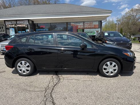 Used 2017 Subaru Impreza 2.0i image 5