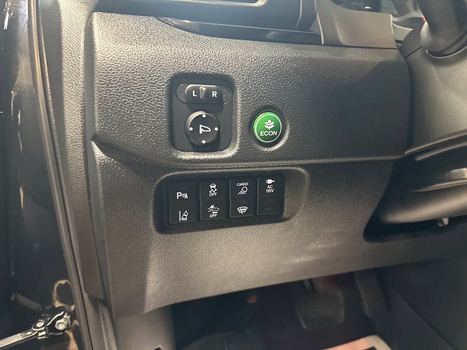 Used 2021 Honda Ridgeline Black Edition image 16