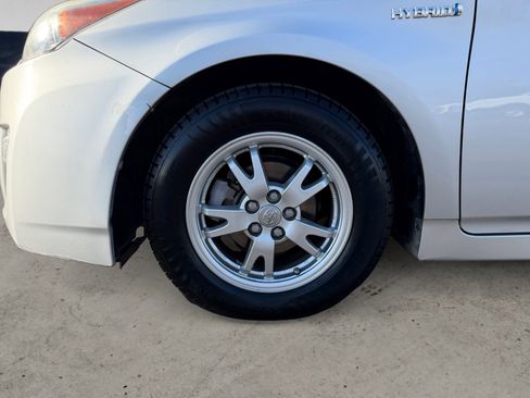 Used 2010 Toyota Prius Five image 14