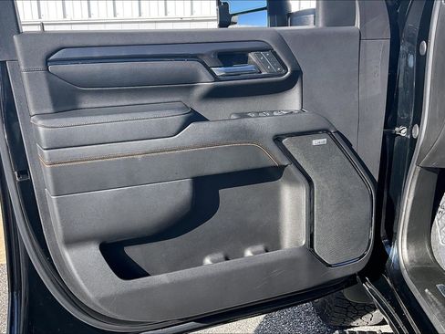 Used 2024 GMC Sierra 2500 AT4 w/ AT4 Premium Plus Package image 28