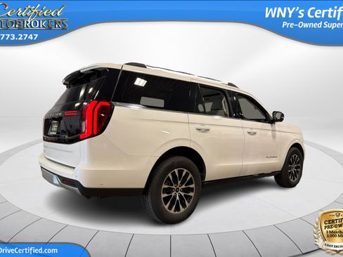 Used 2025 Ford Expedition Platinum AWD/4WD image 7