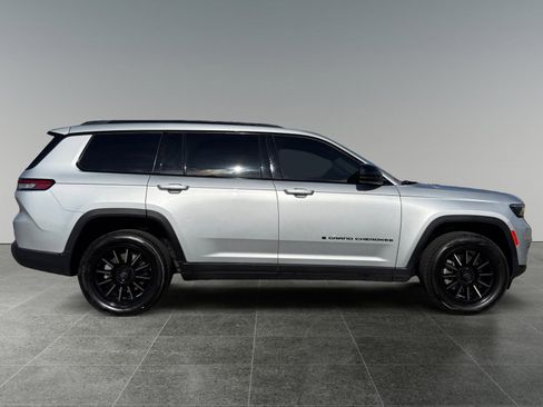 Used 2023 Jeep Grand Cherokee L Limited w/ Luxury Tech Group II AWD/4WD image 8