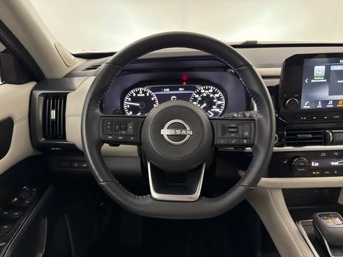 Used 2023 Nissan Pathfinder SL w/ SL Premium Package FWD image 18