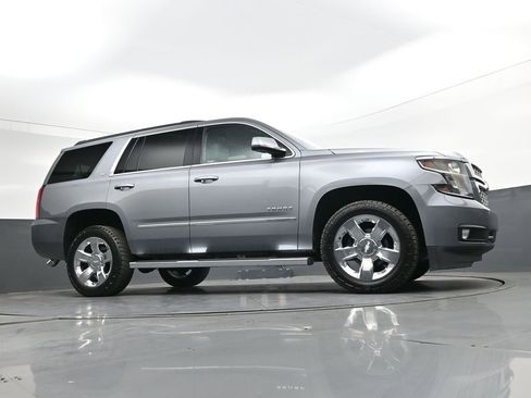 Used 2018 Chevrolet Tahoe LT w/ LT Signature Package AWD/4WD image 29