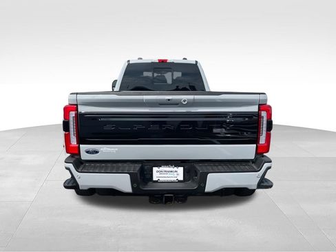 Used 2025 Ford F450 Platinum w/ FX4 Off-Road Package AWD/4WD image 7