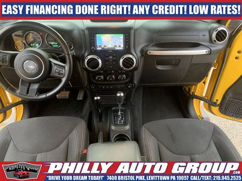 Used 2015 Jeep Wrangler Unlimited Rubicon w/ Max Tow Package AWD/4WD image 10