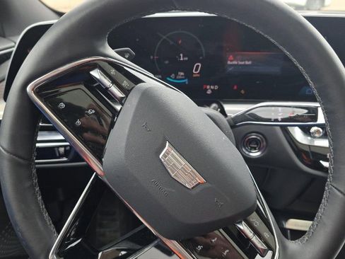 Used 2024 Cadillac Lyriq Luxury w/ LPO, Floor Liner Package AWD/4WD image 8