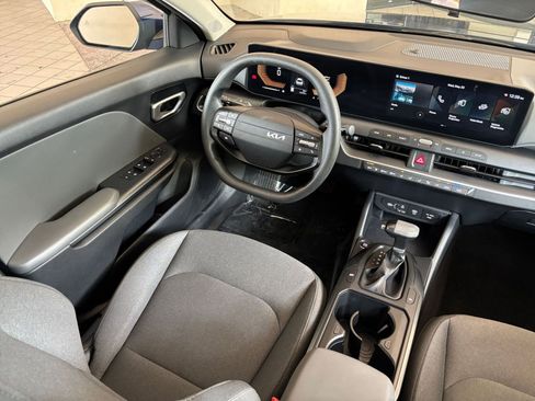 Used 2025 Kia K4 FWD image 33