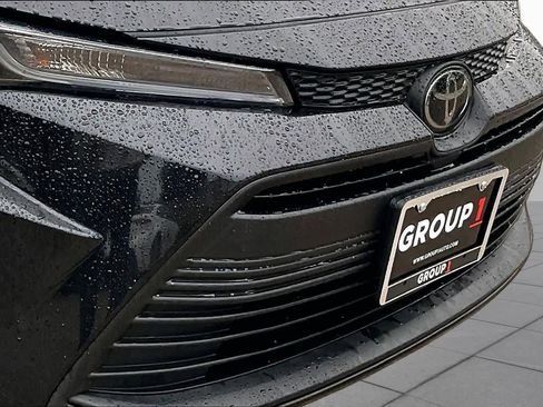 Used 2024 Toyota Corolla LE FWD image 29