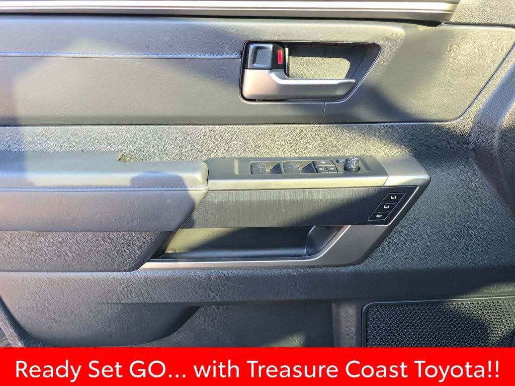 Used 2026 Toyota Sequoia Platinum AWD/4WD image 30
