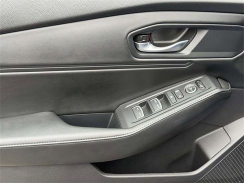 Used 2025 Honda Accord Sport image 11