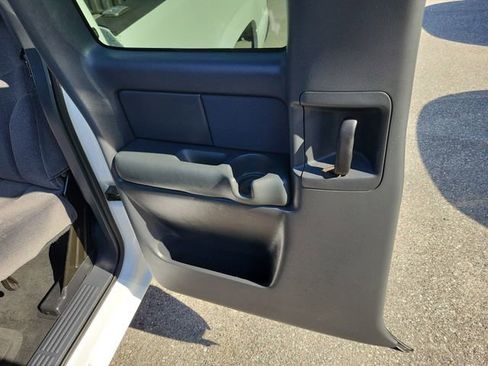 Used 2001 GMC Sierra 1500 SLE image 25
