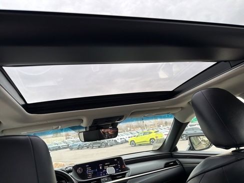 Used 2019 Lexus ES 350 w/ Accessory Package image 28