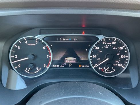 Used 2023 Nissan Rogue SV image 12