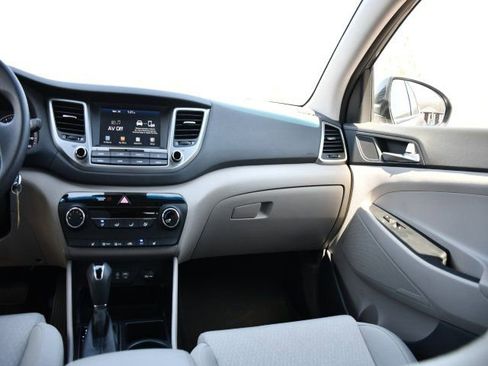 Used 2018 Hyundai Tucson SEL image 20