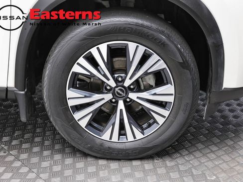 Used 2023 Nissan Rogue SV w/ SV Premium B Package AWD/4WD image 27