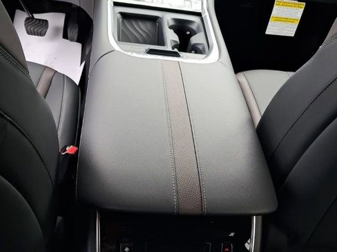 New 2025 Nissan Armada SL image 27