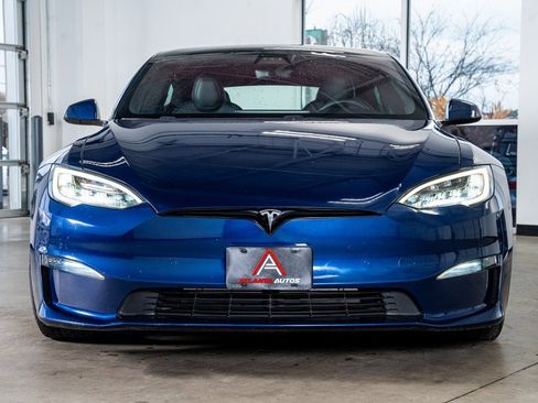 Used 2021 Tesla Model S Plaid image 3