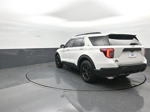 Used 2023 Ford Explorer Timberline image 5