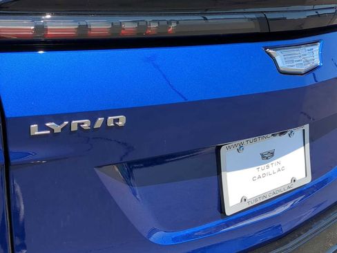 New 2025 Cadillac Lyriq Sport image 9