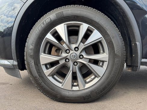 Used 2017 Nissan Murano Platinum FWD image 12