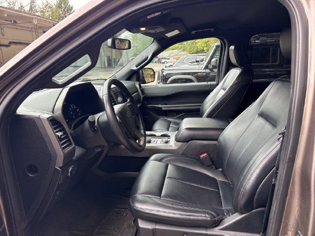 Used 2019 Ford Expedition XLT w/ Equipment Group 201A AWD/4WD image 14