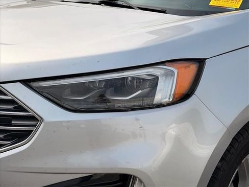 Used 2019 Ford Edge Titanium w/ Equipment Group 301A AWD/4WD image 4