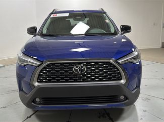 Certified 2025 Toyota Corolla Cross XLE video 2