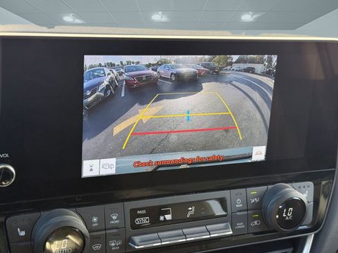 Used 2024 Toyota Grand Highlander XLE image 25