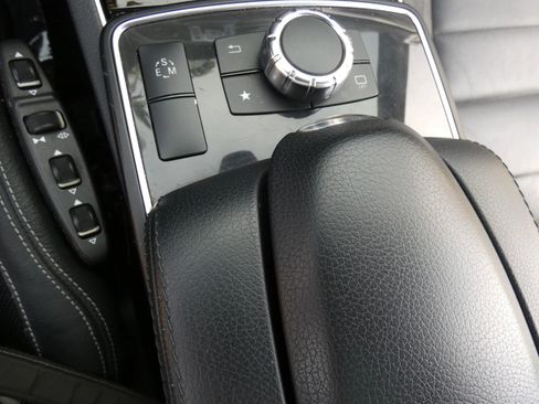 Used 2017 Mercedes-Benz E 400 Coupe image 55