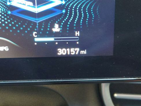 Certified 2024 Hyundai Elantra SEL FWD image 17
