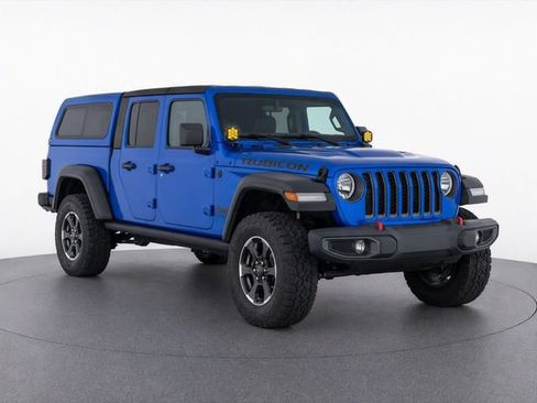 Used 2023 Jeep Gladiator Rubicon w/ Cold Weather Group AWD/4WD image 2