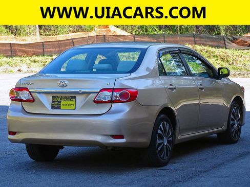 Used 2013 Toyota Corolla LE image 10