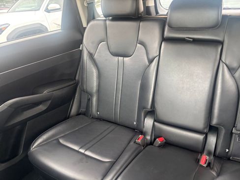 Used 2024 Kia Sorento S FWD image 42