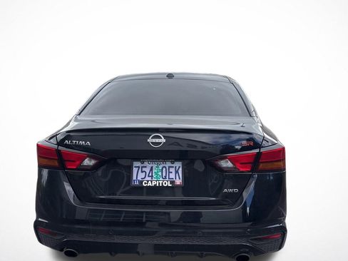 Used 2024 Nissan Altima 2.5 SR w/ SR Premium Package AWD/4WD image 6