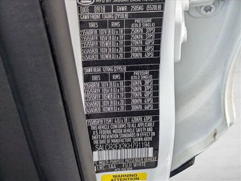 Used 2019 Land Rover Discovery Sport HSE image 25