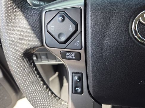 Used 2021 Toyota Tacoma SR5 AWD/4WD image 24