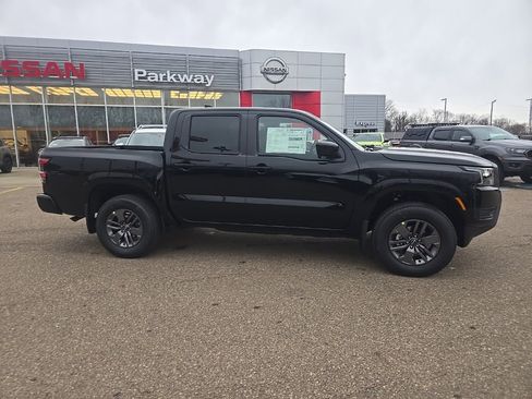 New 2026 Nissan Frontier SV image 8