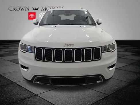 Used 2019 Jeep Grand Cherokee Limited AWD/4WD image 2