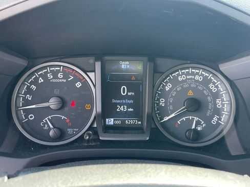 Used 2022 Toyota Tacoma TRD Sport w/ TRD Premium Sport Package image 9