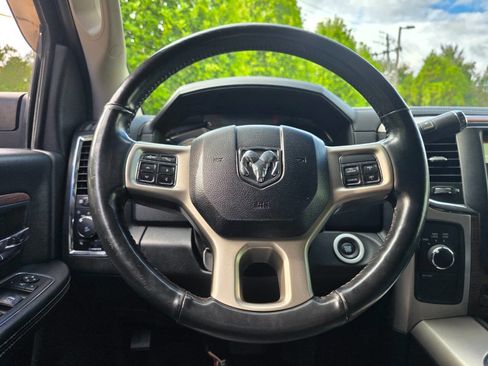 Used 2018 RAM 3500 Laramie image 20