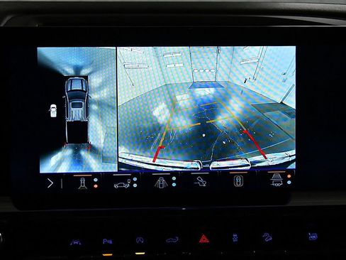 Used 2024 GMC Sierra 1500 Elevation w/ Elevation Premium Package image 27