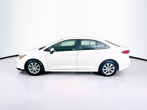 Used 2025 Toyota Corolla LE image 4