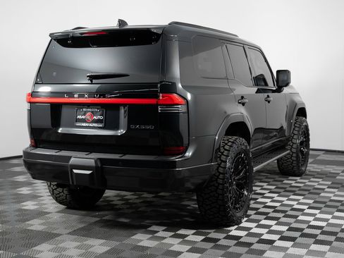 Used 2025 Lexus GX 550 image 7