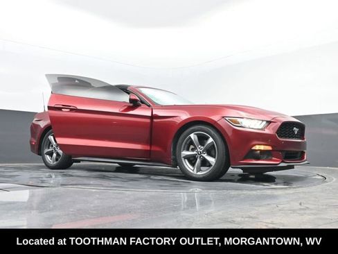 Used 2015 Ford Mustang Convertible w/ Equipment Group 051A image 26